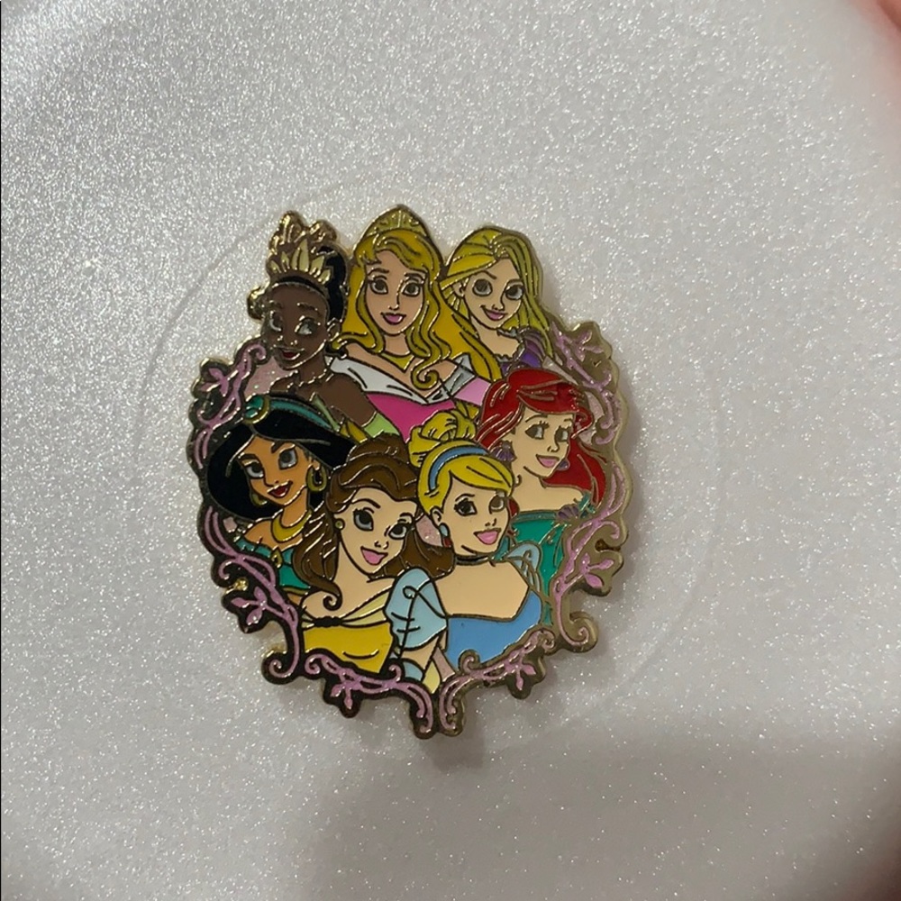 Disney pin